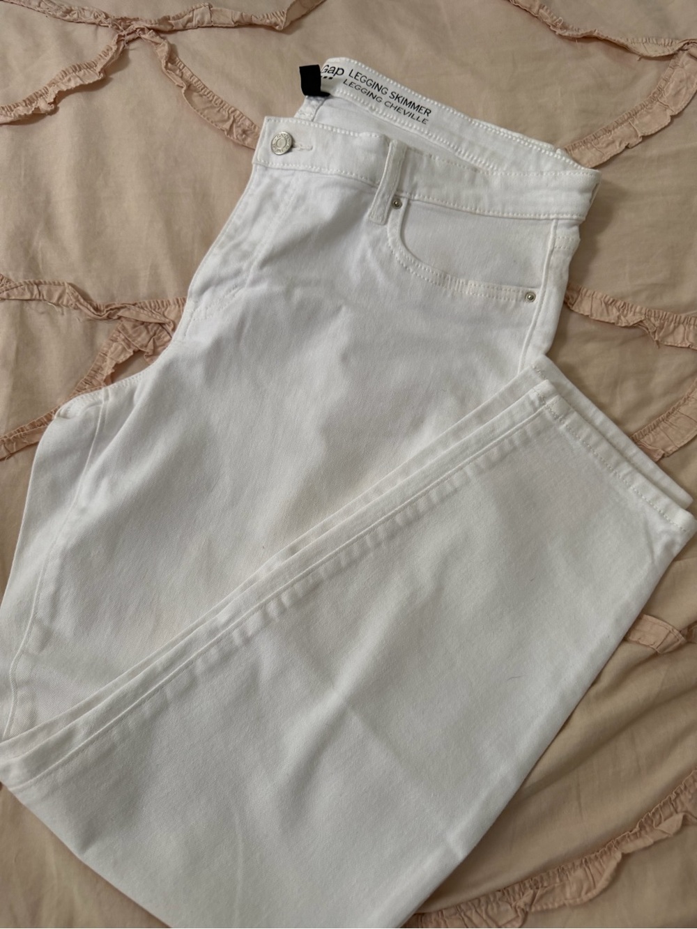 GAP White Skimming Legging Jeans